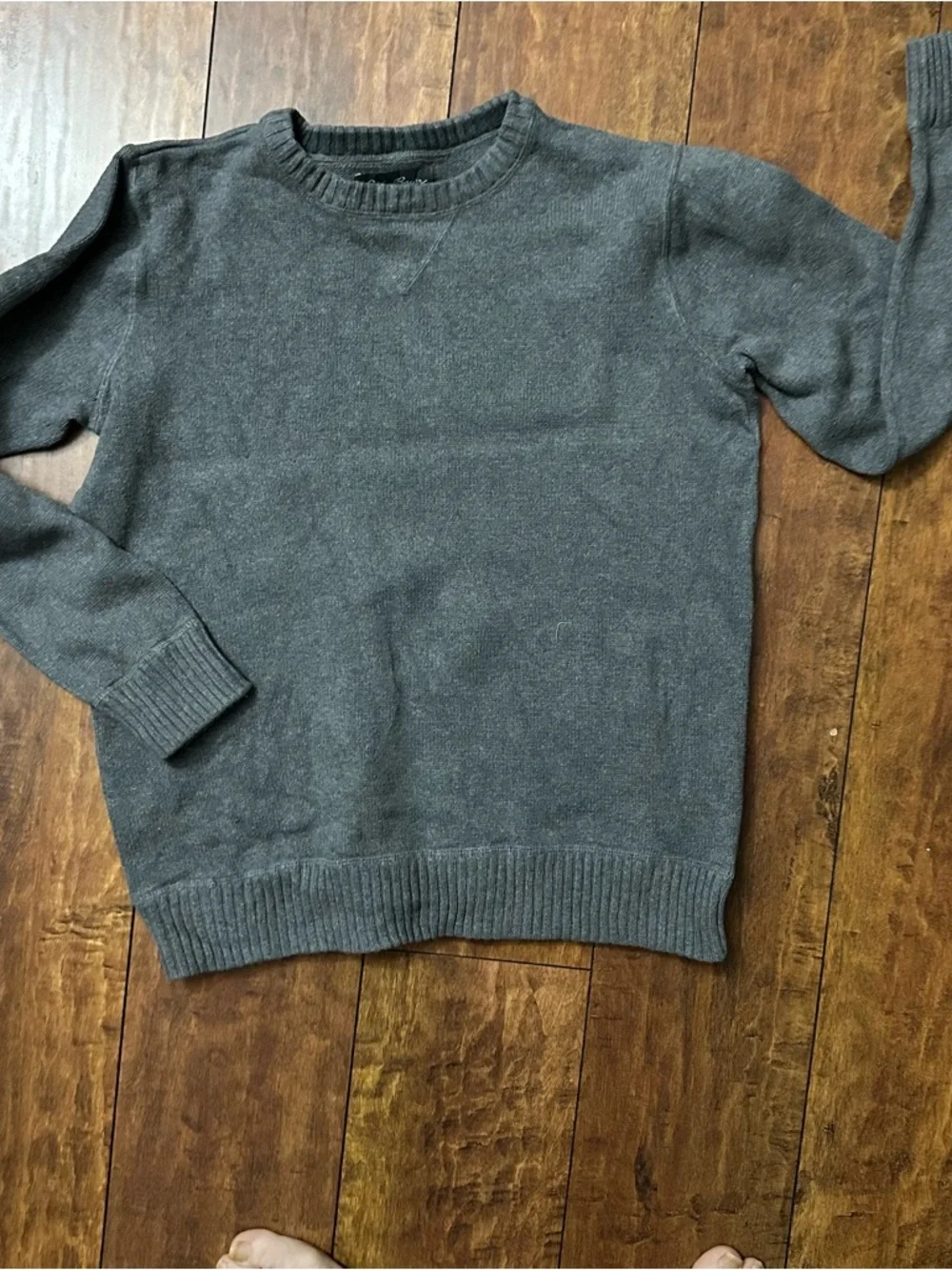 Eddie Bauer Men's Dark Gray Crewneck Sweater - Picture 4 of 7